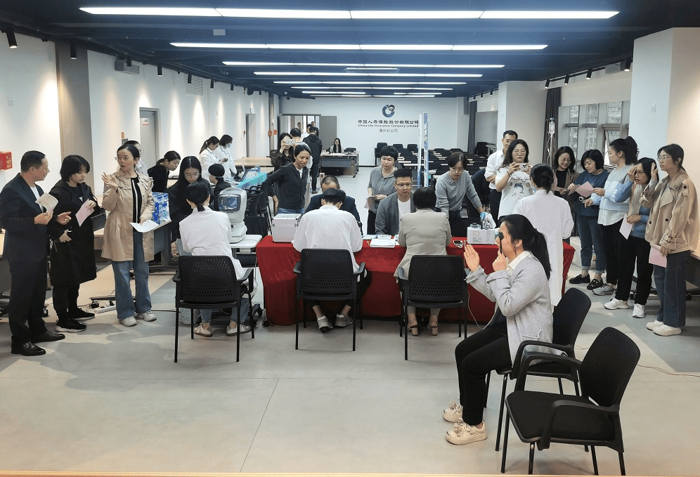 联合惠闽宝项目组开展员工护眼活动m6米乐app国寿寿险漳州分公司(图1)