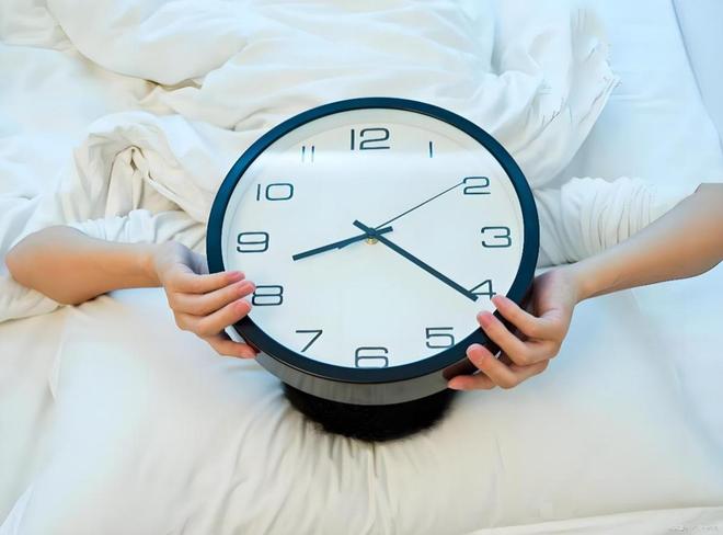 发现：多睡1小时等于少吃3碗饭“躺瘦”成为现实？美国科学家(图4)